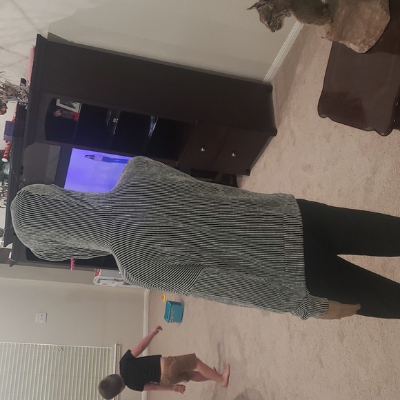 Caution tothe wind m cozy lightweight stripes kangaroo drop shoulder sweatshirt - Picture 6 of 6